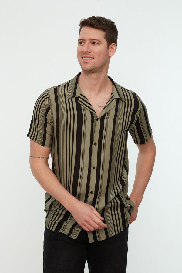 Trendyol Trendyol Khaki Men's Regular Fit Striped Quilted Collar Loose Viscose Shirt