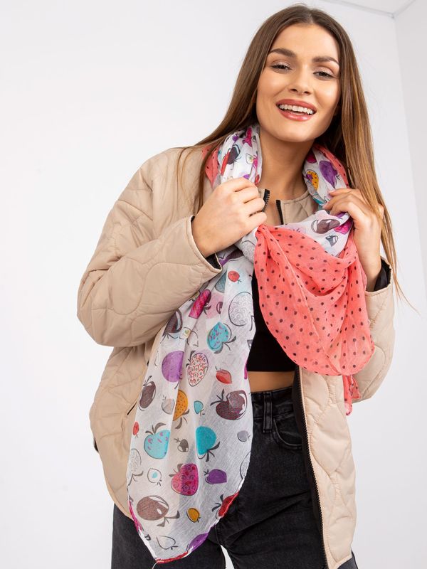 Fashionhunters White-coral scarf with print