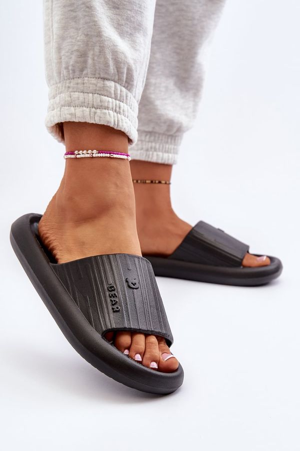Kesi Women's light foam slippers Fenicva black color