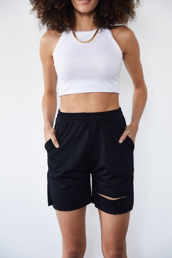 XHAN XHAN Women's Black Ripped Detailed Shorts