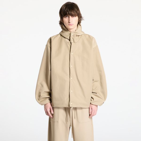 Fear of God Essentials Jakna Fear Of God ESSENTIALS Textured Nylon Hooded Coaches Jacket Desert Sand XL