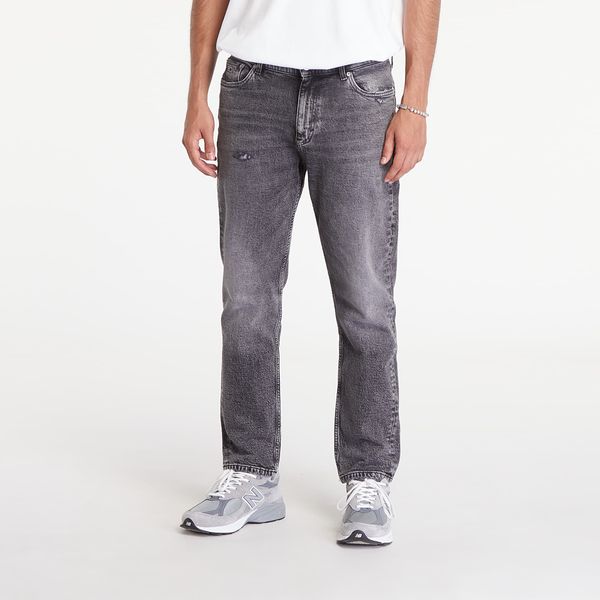 Tommy Hilfiger Traperice Tommy Jeans Dad Jean Regular Tapered Denim Black W30/L32