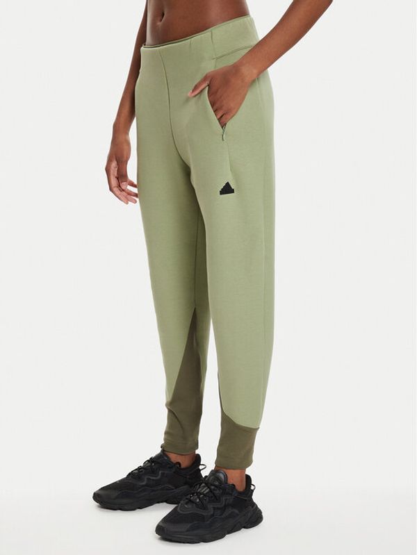 adidas adidas Donji dio trenerke Z.N.E. IW7773 Zelena Regular Fit