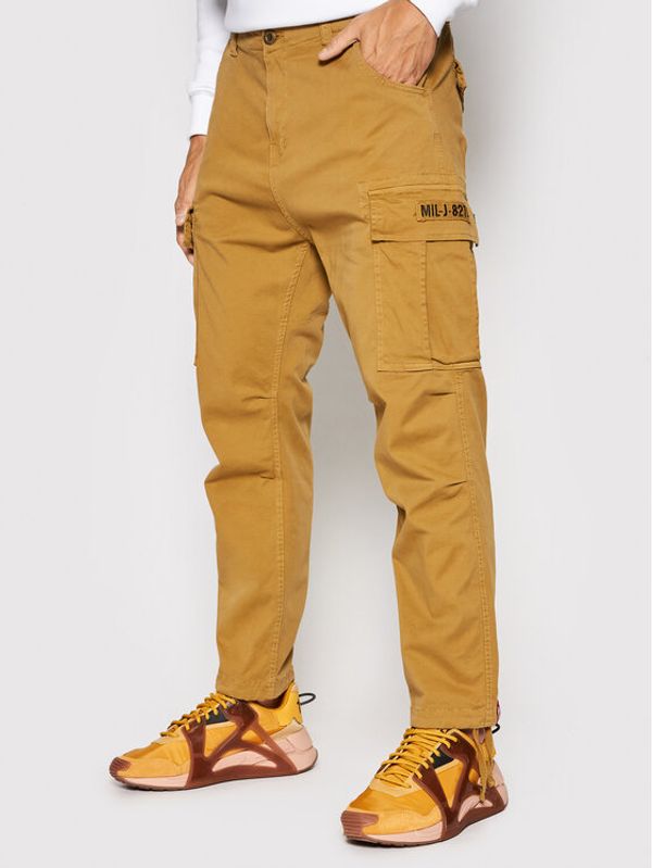 Alpha Industries Alpha Industries Hlače Squad 188202 Smeđa Regular Fit