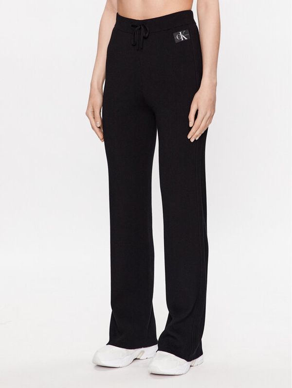 Calvin Klein Jeans Calvin Klein Jeans Donji dio trenerke J20J222114 Crna Relaxed Fit