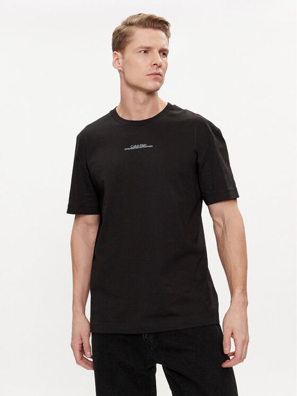 Calvin Klein Calvin Klein T-shirt Linear Back Logo K10K112486 Crna Regular Fit