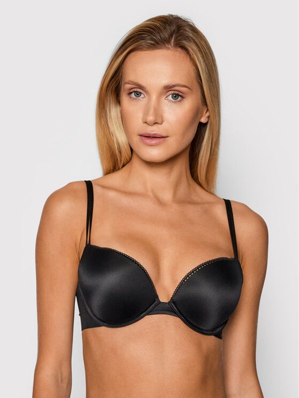 Calvin Klein Underwear Calvin Klein Underwear Grudnjak push-up Liquid Touch 000QF4083E Crna