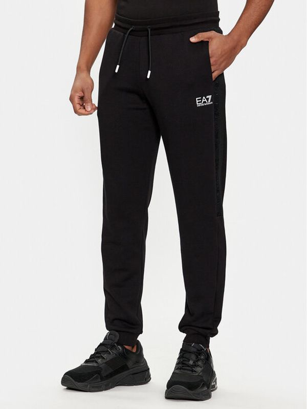 EA7 Emporio Armani EA7 Emporio Armani Donji dio trenerke 3DPP76 PJEQZ 0200 Crna Regular Fit