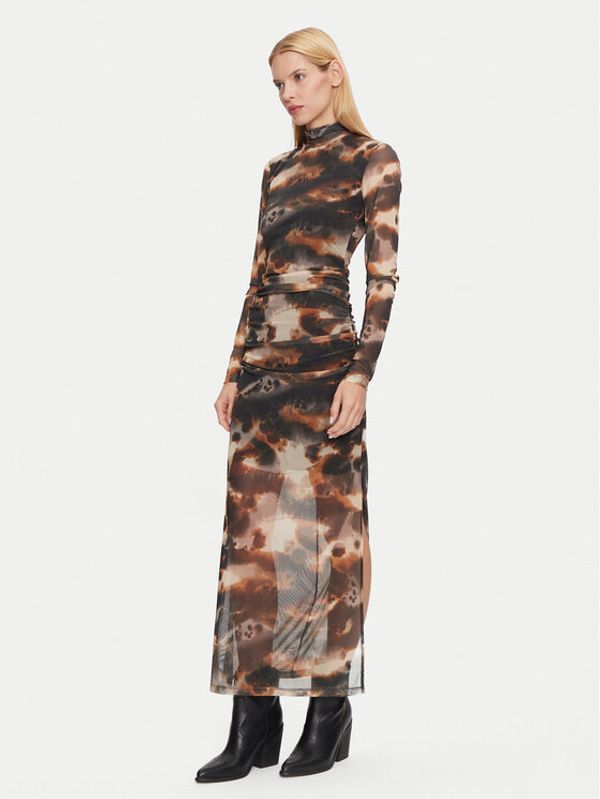 Gestuz Gestuz Haljina za svaki dan Behka 10909458 Smeđa Slim Fit