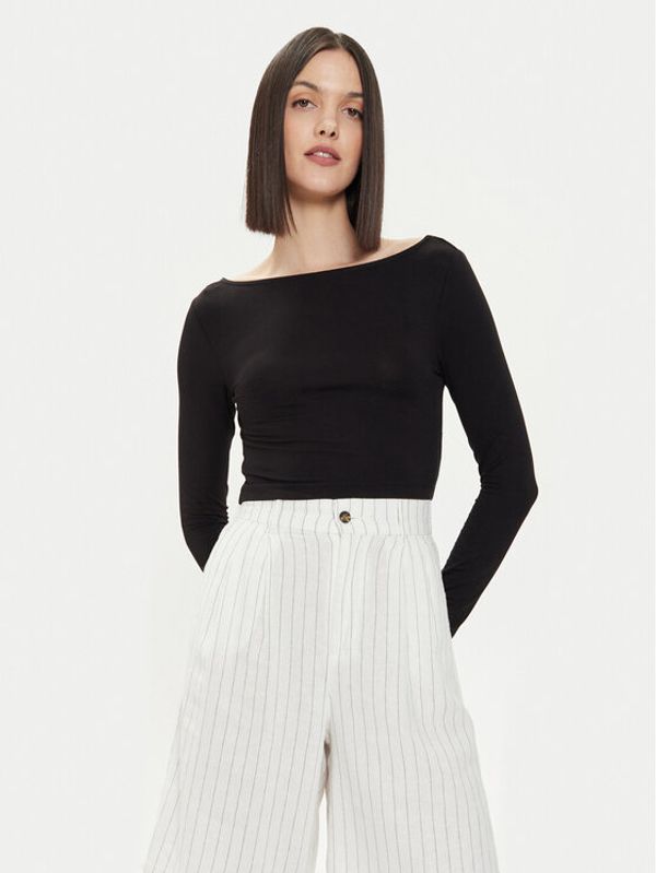 Gina Tricot Gina Tricot Majica 22145 Crna Slim Fit