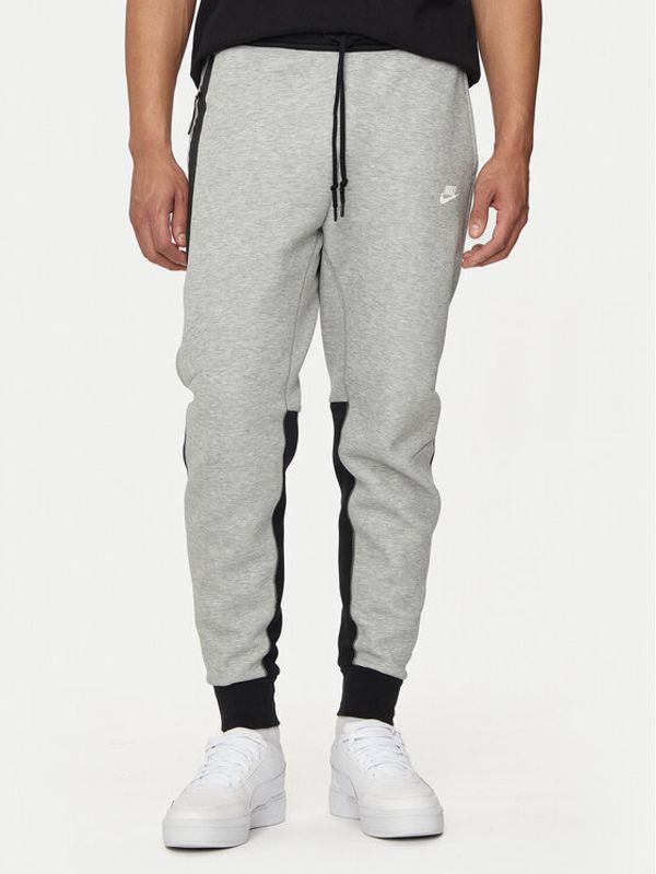 Nike Nike Donji dio trenerke FB8002 Siva Slim Fit