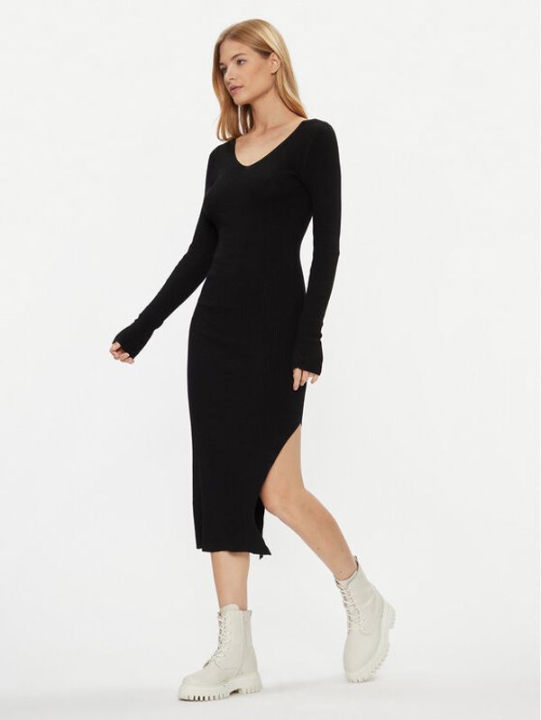 ONLY ONLY Džemper haljina 15302348 Crna Regular Fit