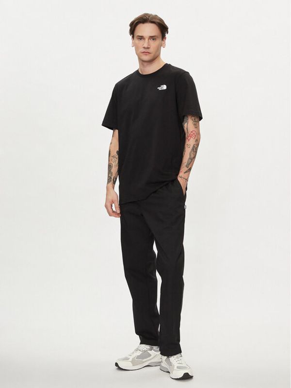 The North Face The North Face T-shirt Redbox NF0A87NP Crna Regular Fit