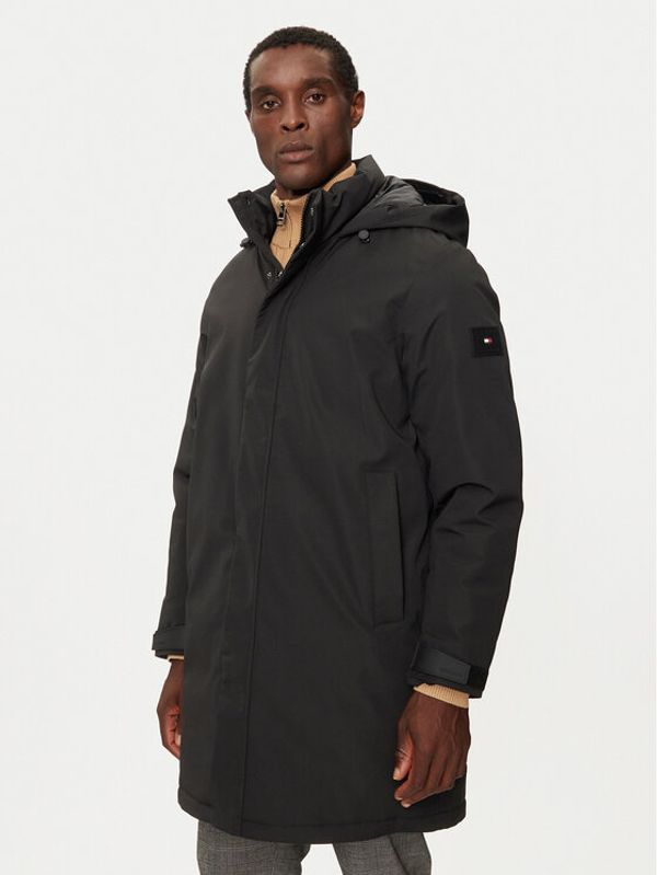Tommy Hilfiger Tommy Hilfiger Parka MW0MW37369 Crna Regular Fit