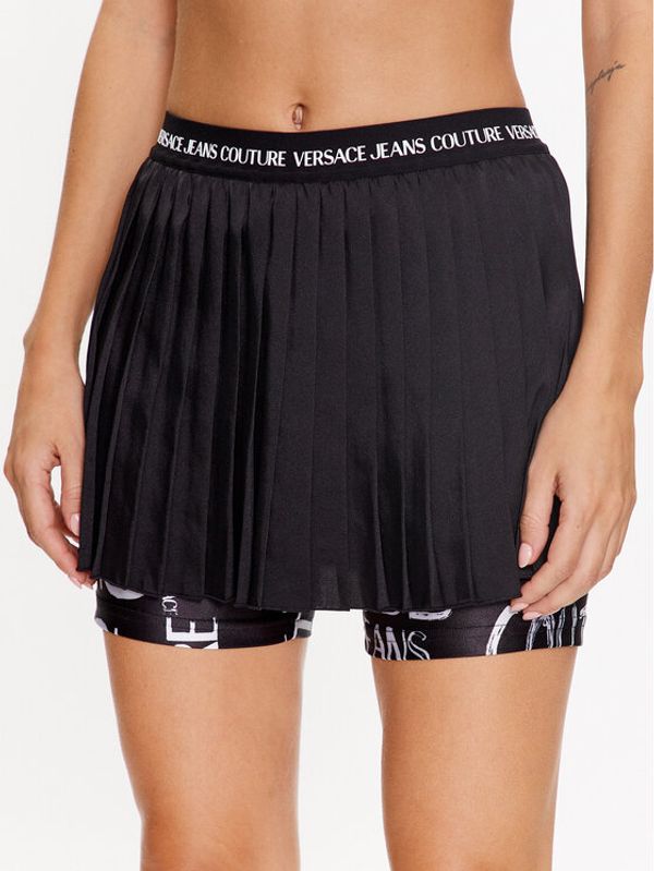 Versace Jeans Couture Versace Jeans Couture Kratke hlače 74HAC111 Crna Regular Fit