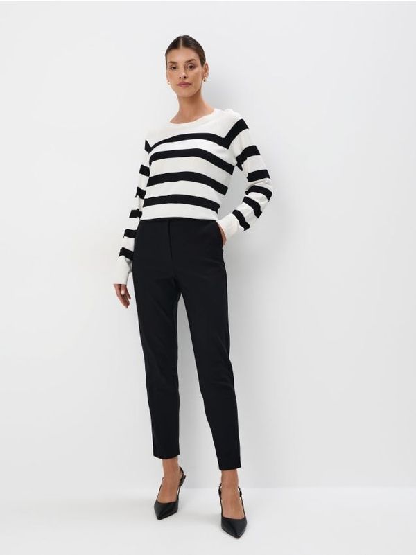Mohito Mohito - Elegantne skinny hlače - crna
