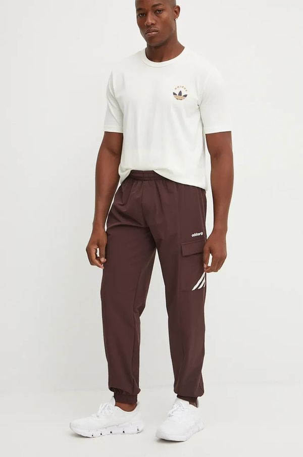 adidas Originals Donji dio trenirke adidas Originals Cargo Pant boja: smeđa, s aplikacijom, IX9621