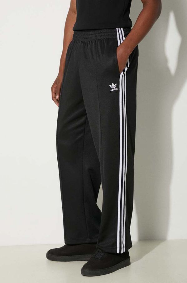 adidas Originals Hlače adidas Originals Adicolor Baggy Fit Firebird Pant za muškarce, boja: crna, ravni kroj, IZ4801
