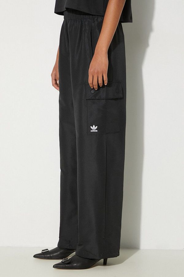 adidas Originals Hlače adidas Originals Essentials Woven Cargo za žene, boja: crna, široke, visoki struk, IX9974