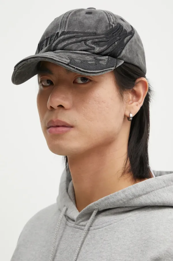 Vetements Kapa sa šiltom VETEMENTS Flame Logo boja: crna, melanž, UA66CA150B
