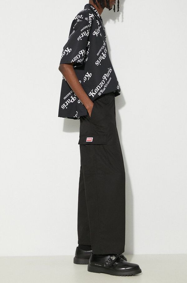 Kenzo Pamučne hlače Kenzo Cargo Workwear Pant boja: crna, cargo kroj, FE55PA2429DL.99