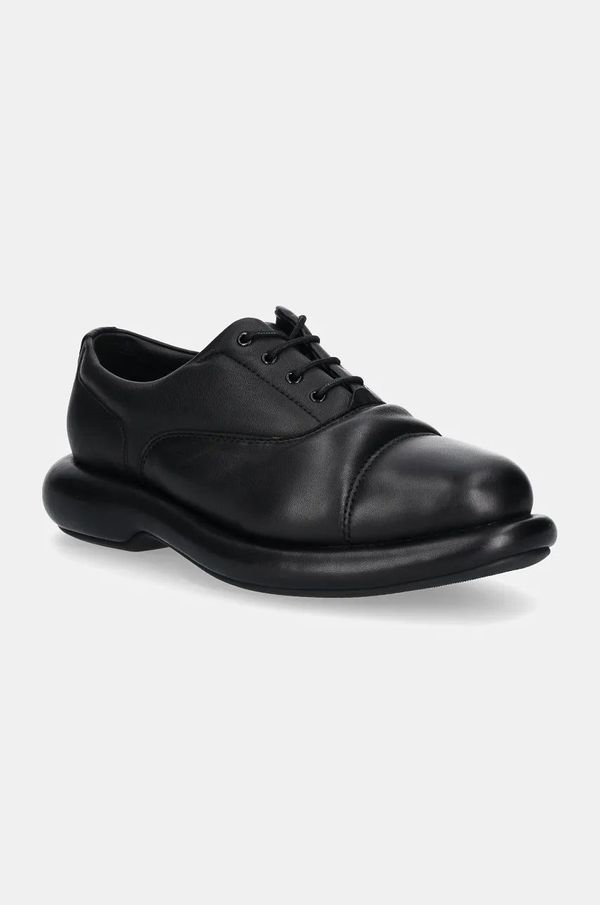 Clarks Originals Kožne cipele Clarks Originals CUR Oxford 1 za žene, boja: crna, s platformom, 26178338