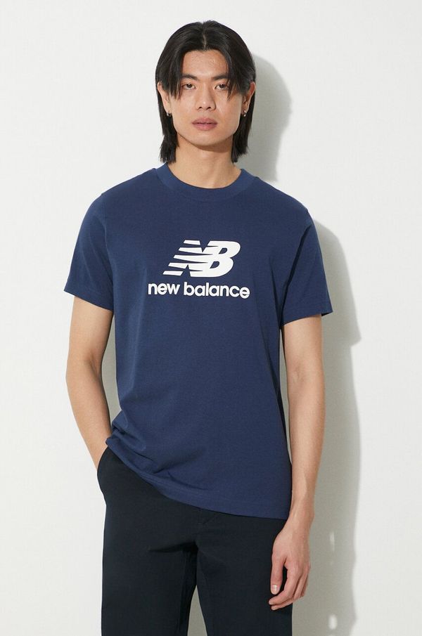 New Balance Pamučna majica New Balance Sport Essentials za muškarce, boja: tamno plava, s tiskom, MT41502NNY