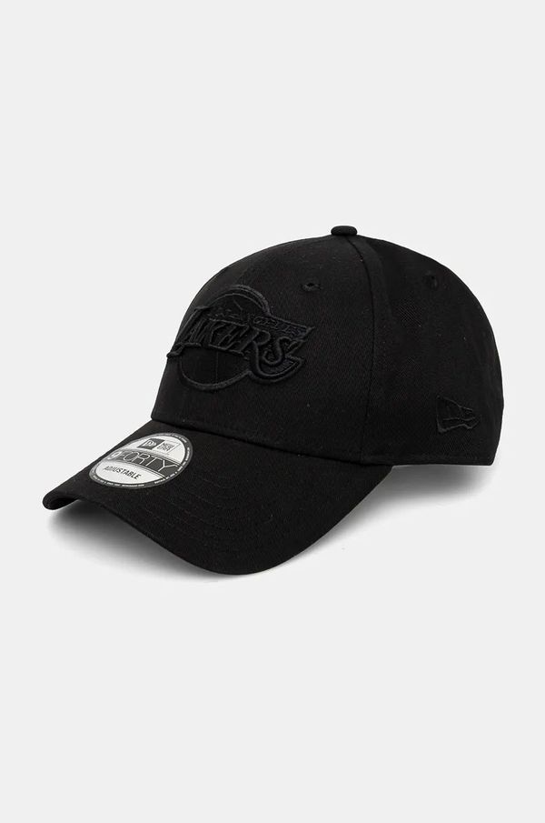 New Era Pamučna kapa sa šiltom New Era LEAGUE ESSENTIAL 9TWENTY® LOS ANGELES LAKERS boja: crna, s aplikacijom, 60471482
