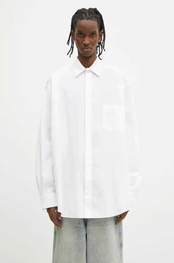 Vetements Pamučna košulja VETEMENTS Monogram Classic za muškarce, boja: bijela, relaxed, s klasičnim ovratnikom, UA66SH400W