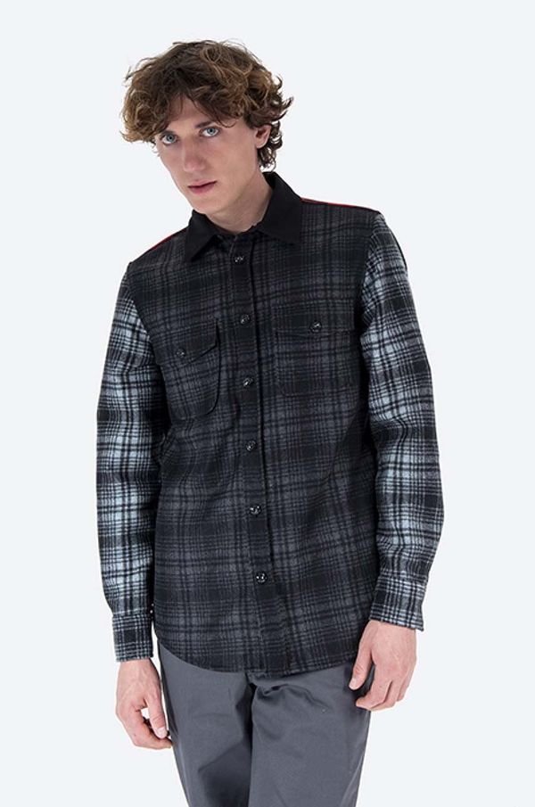 Woolrich Vunena košulja Woolrich Alaskan Melton Wool boja: crna, regular, s klasičnim ovratnikom, CFWOOS0051MRUT2355-5321