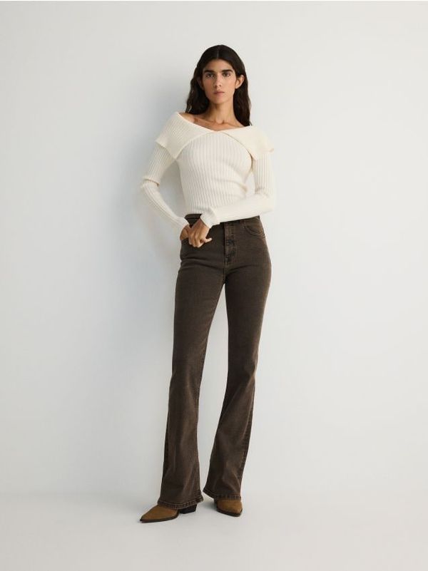 Reserved Reserved - Bluza otvorenih ramena - krem