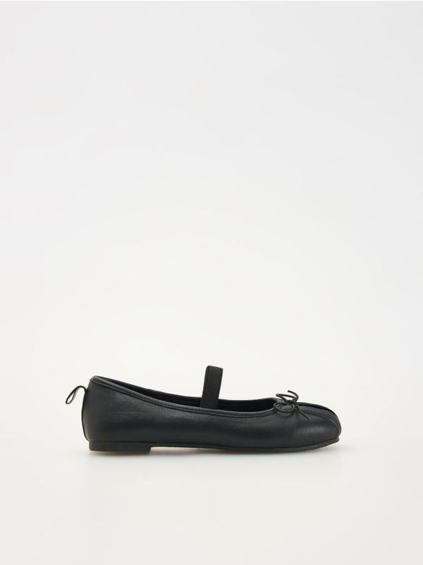 Reserved Reserved - GIRLS` BALLERINAS - crno