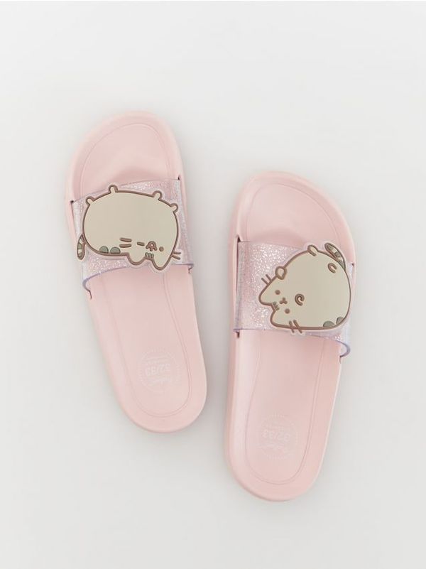Reserved Reserved - GIRLS` STRAPPY SANDALS - pastelnoružičasto