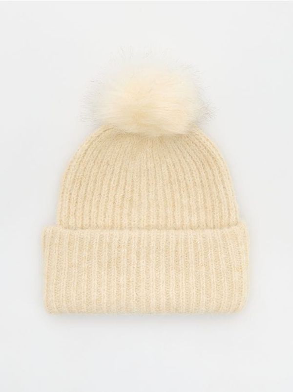 Reserved Reserved - Kapa beanie s pomponom - krem