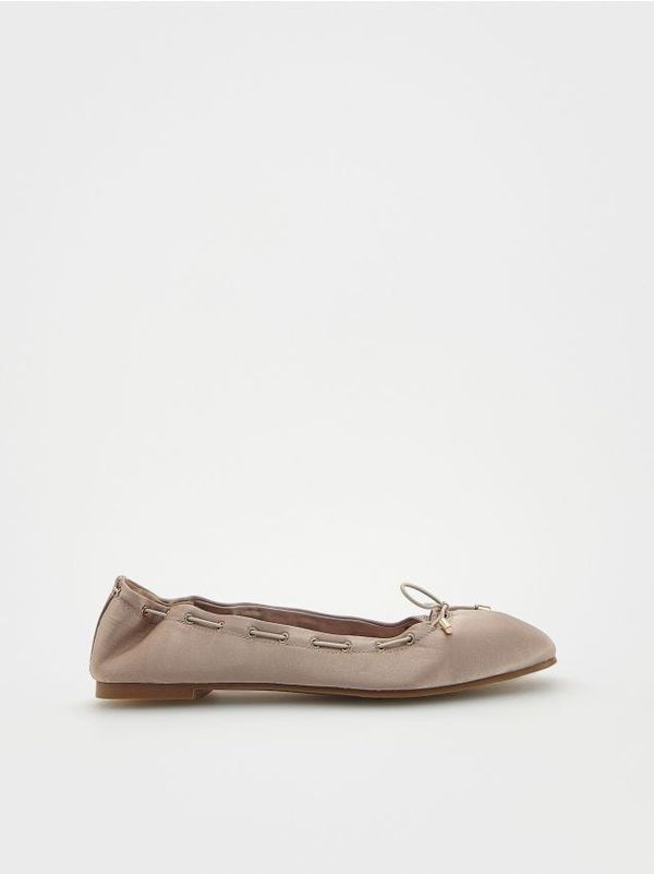 Reserved Reserved - LADIES` BALLERINAS - bež
