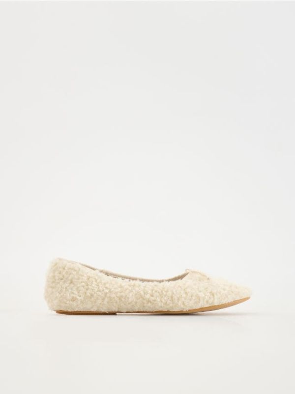 Reserved Reserved - LADIES` BALLERINAS - krem