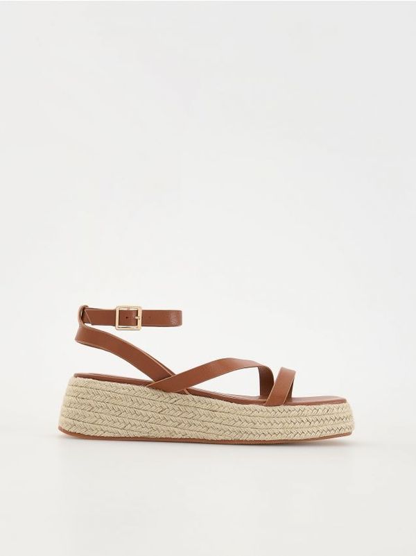 Reserved Reserved - LADIES` SANDALS - zlatnosmeđe