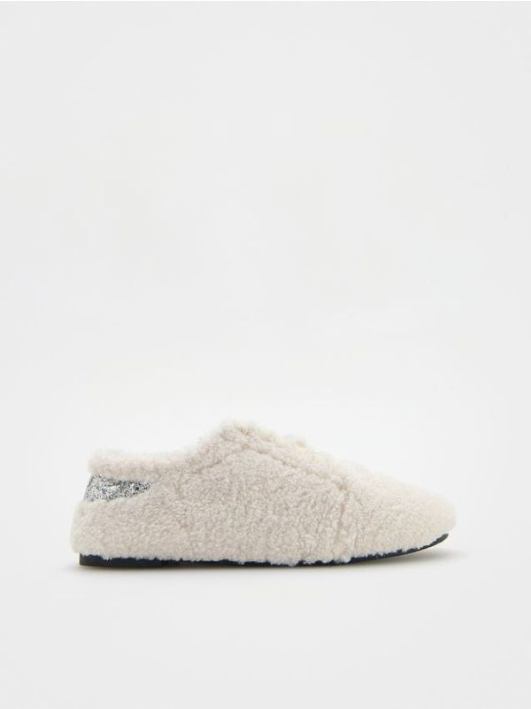 Reserved Reserved - LADIES` SNEAKERS - bijela