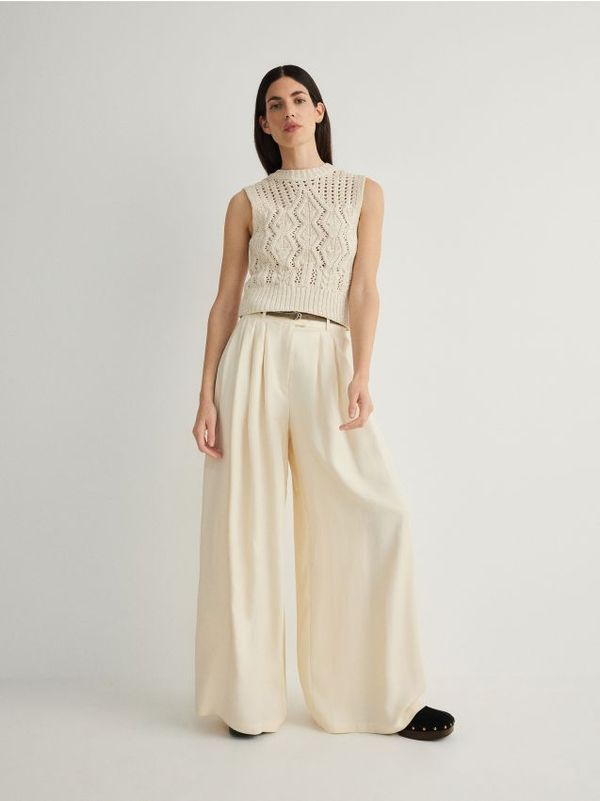 Reserved Reserved - LADIES` TROUSERS & BELT - svjetložuto