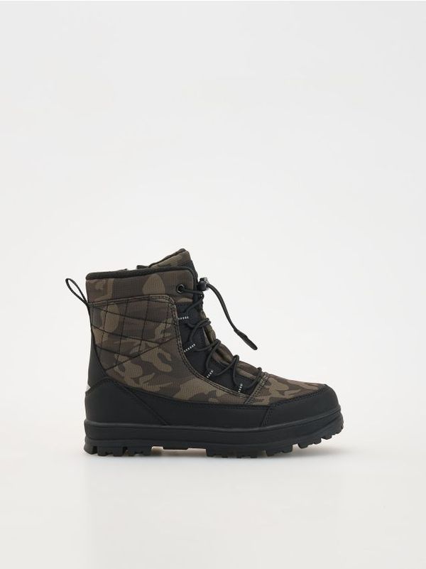 Reserved Reserved - MEN`S BOOTS - zelena