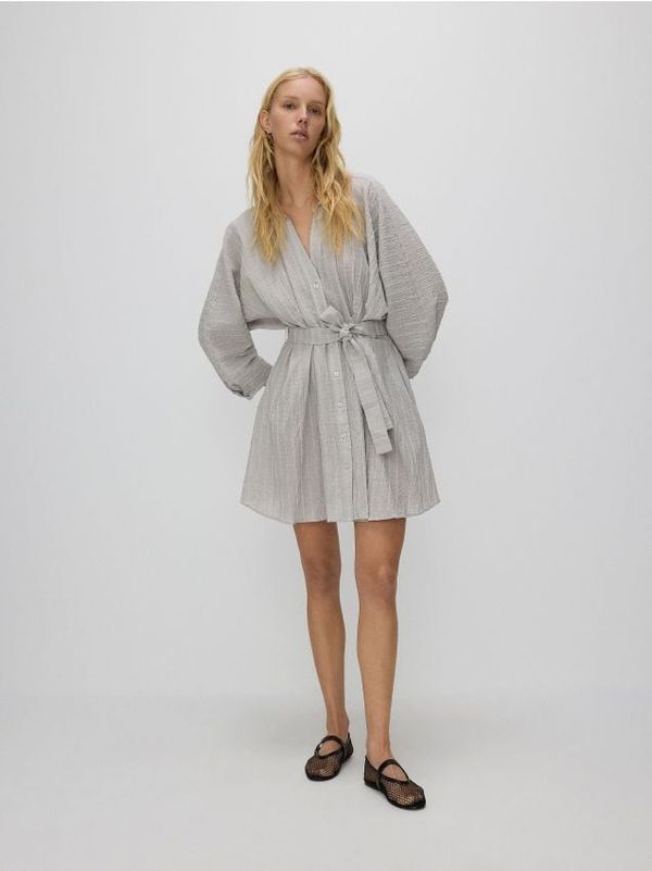 Reserved Reserved - Mini haljina s pojasom - light grey