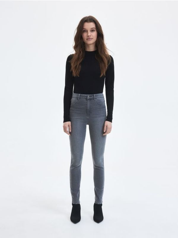Reserved Reserved - Slim fit traperice - siva