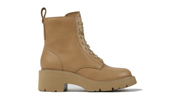 Camper Camper Milah Lace-Up Beige Boots
