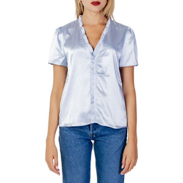 Vila Vila  Topovi i bluze VIANA S/S FLOUNCE DETAIL TOP/KA 14080130  Vila