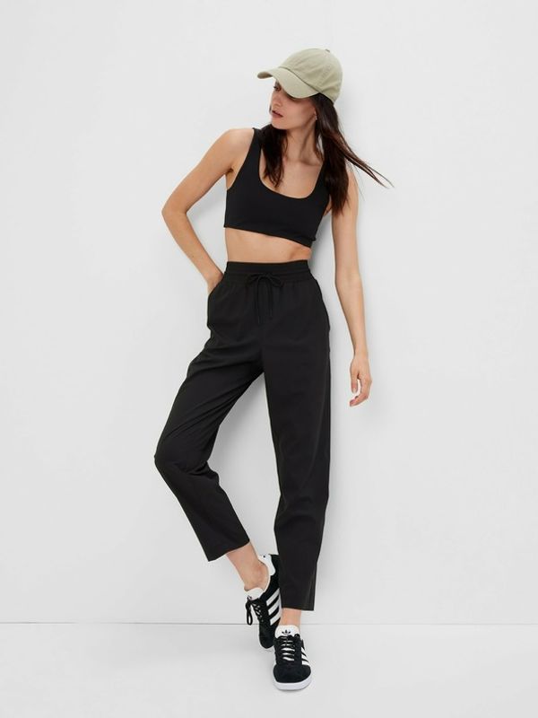 GAP GAP GapFit Hlače crna