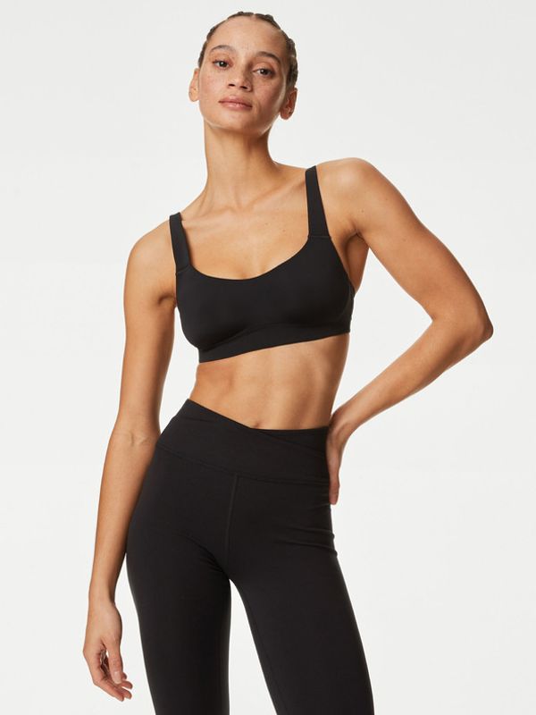 Marks & Spencer Marks & Spencer Flexifit™ Sportski Grudnjak crna