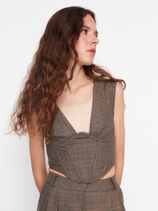 Trendyol Trendyol Crop top smeđa