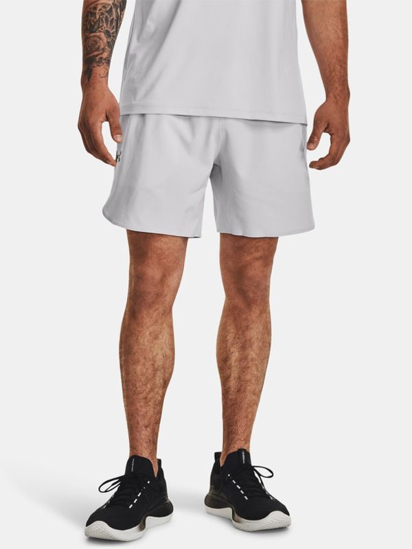 Under Armour Under Armour UA Peak Woven Kratke hlače siva